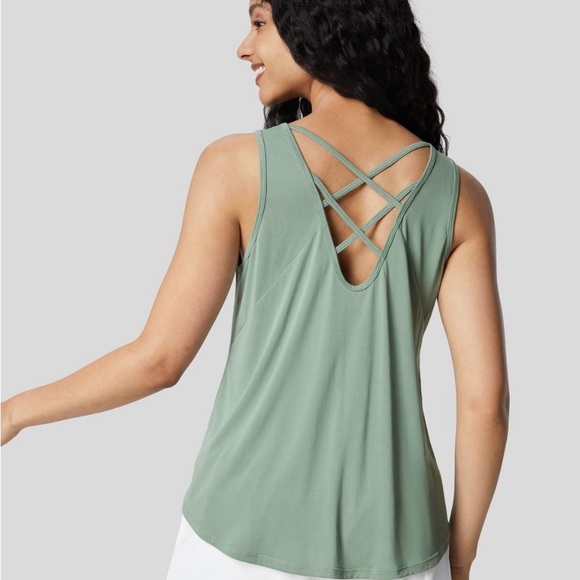 NWOT Halara shirt size S - Picture 3 of 4